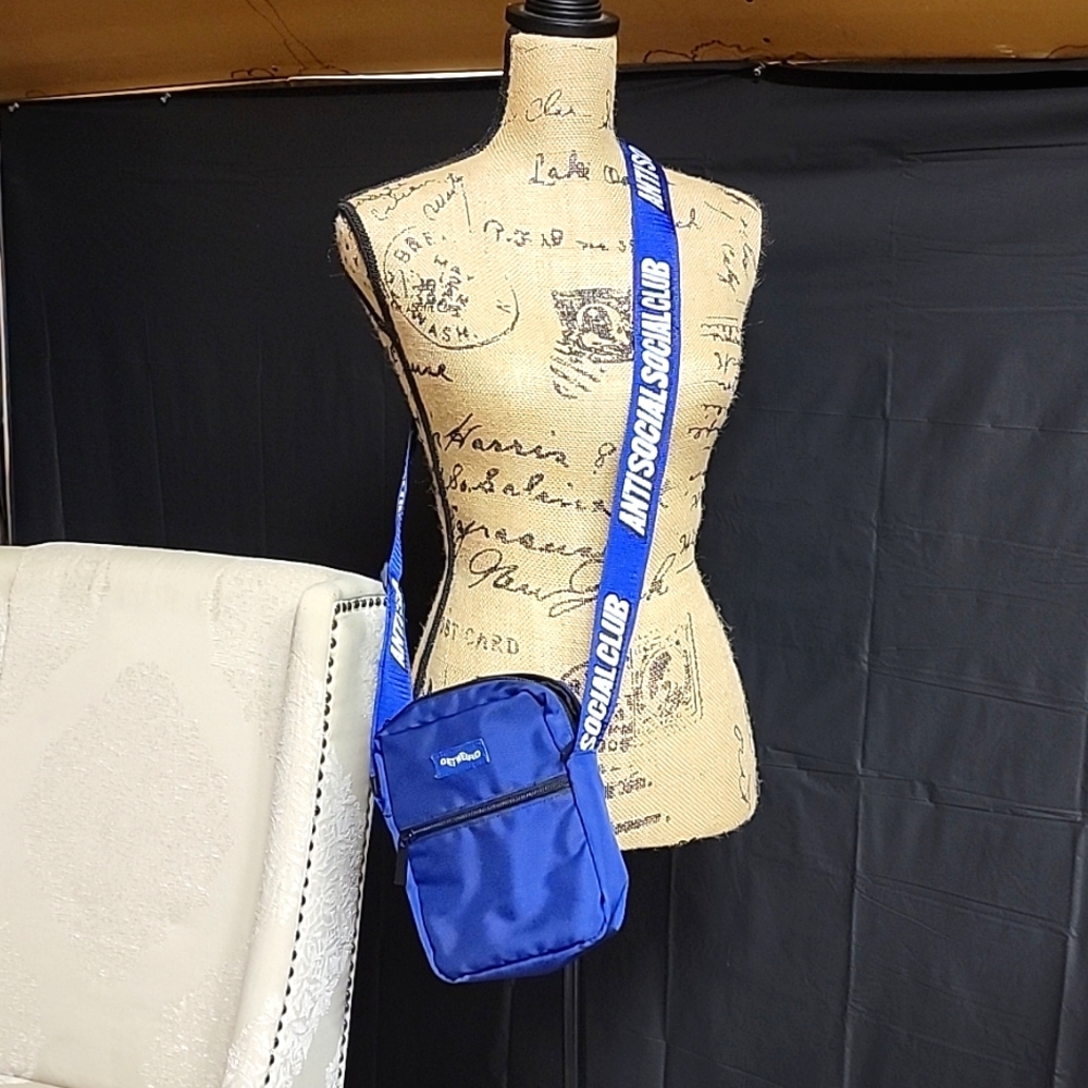 Anti social social club sidebag